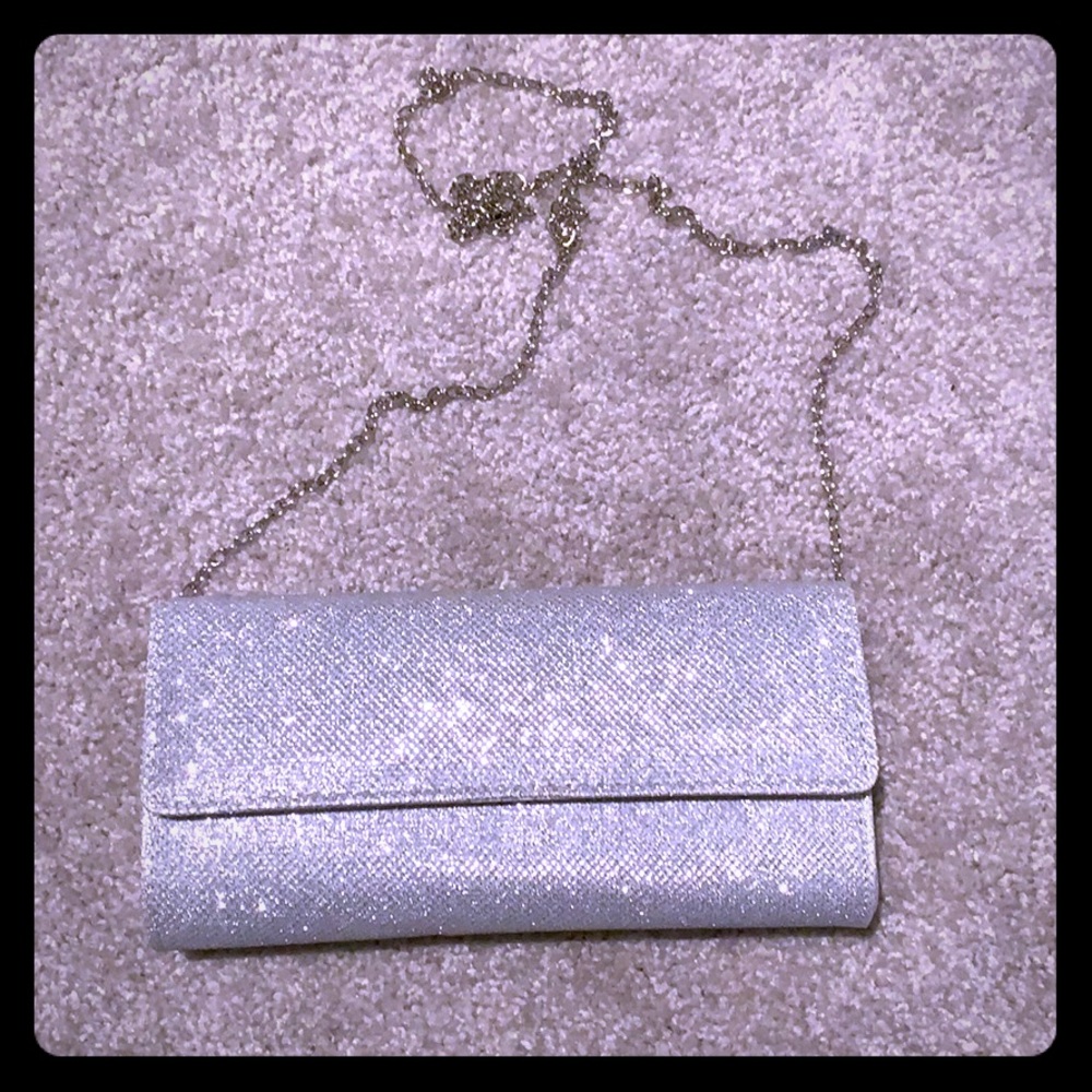 Clutch / wristlet